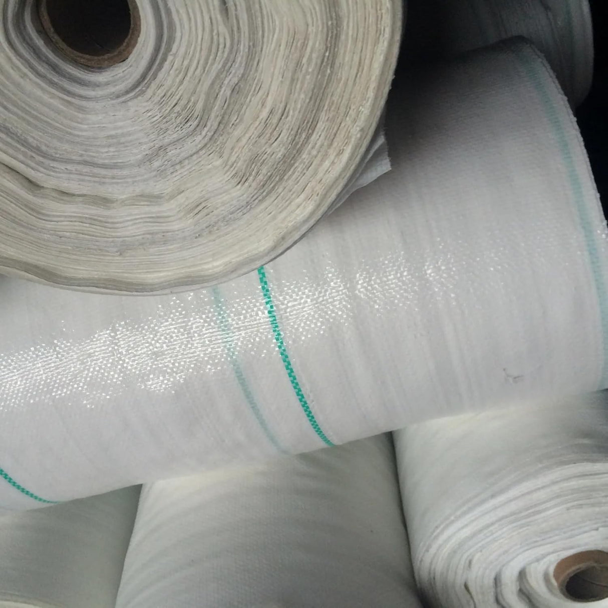 Singhal Premium White Garden Weed Control Barrier Sheet 3.5 Meter Width (11.50 feet) 150GSM , Heavy-Duty Landscape Fabric, Eco-Friendly, Durable Weed Block Mat for Gardening