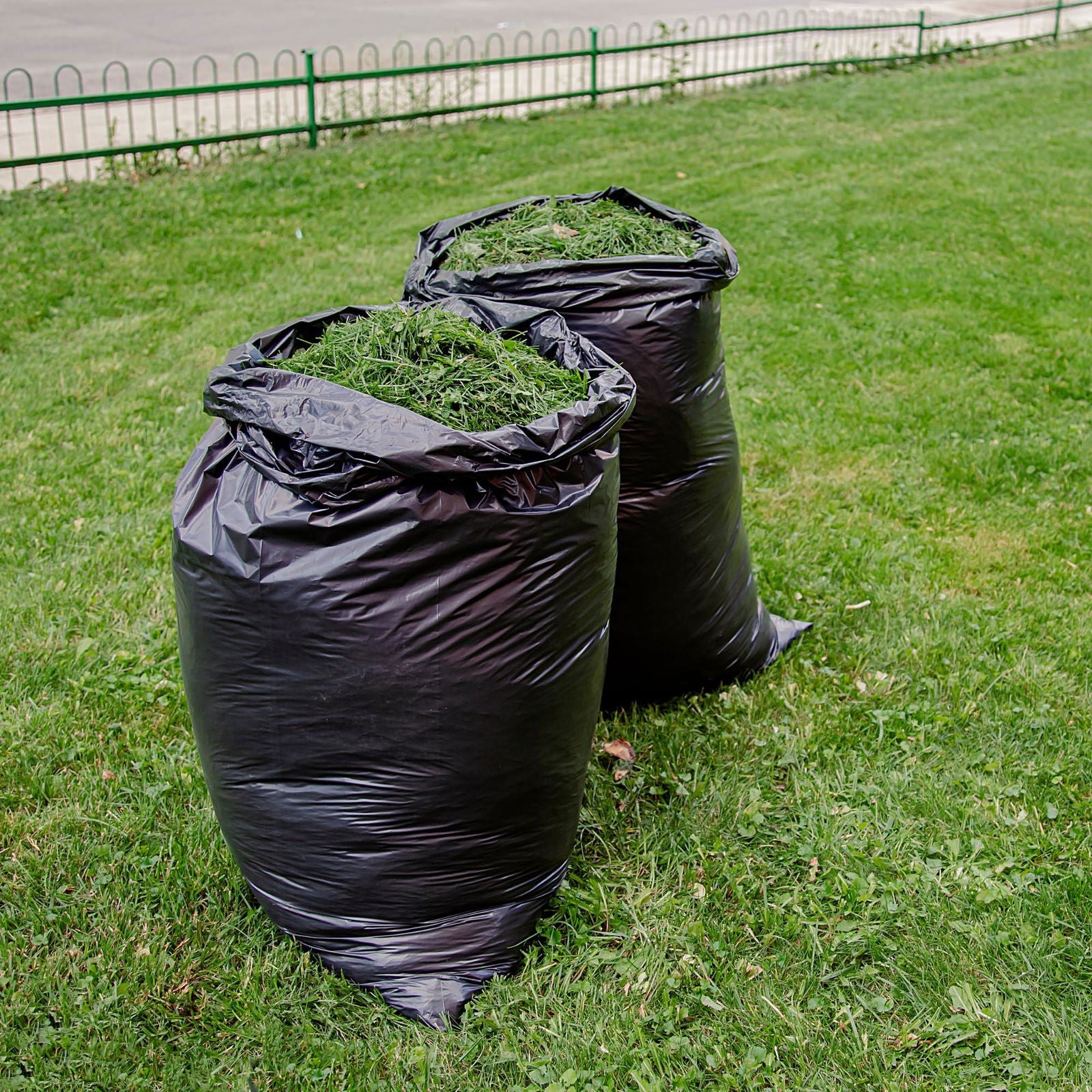 Oversized garbage bags 2025